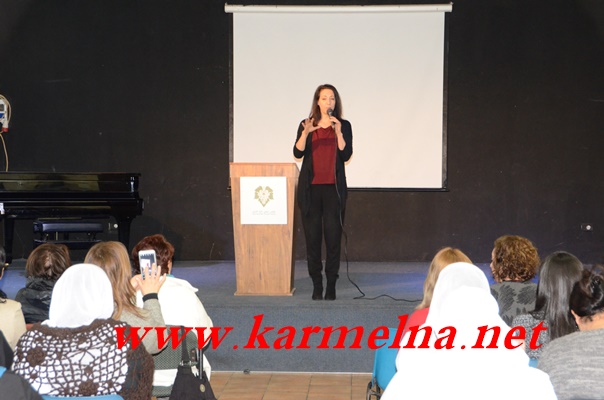 دالية الكرمل : ليهي لفيد تلقي محاضرة في المركز الثقافي